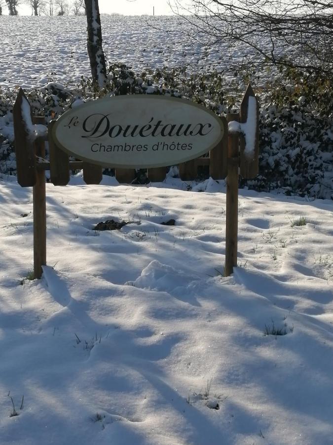 Le Douetaux Chambres D'Hotes La Baussaine Экстерьер фото